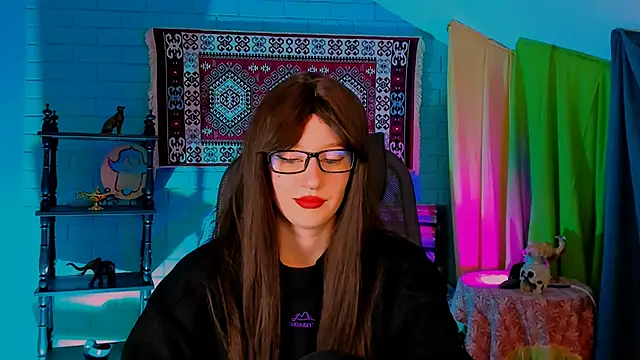 AliceWelch  online show from October 17, 2025, 8:17 am