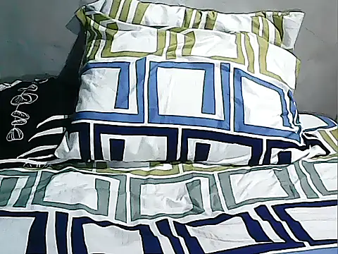 xxkitty27xx online show from September 26, 2025, 9:41 pm