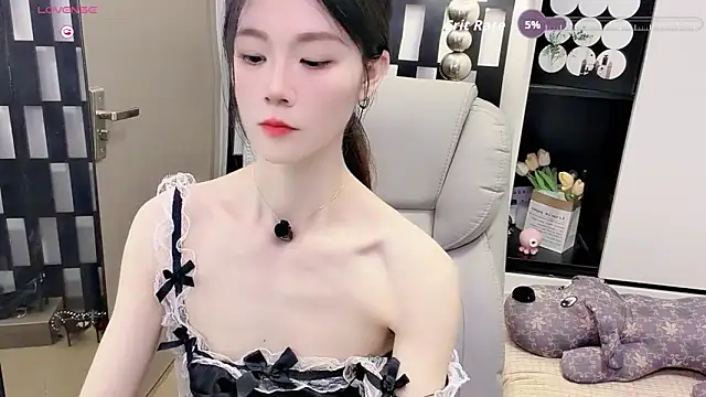 Snapshot of Yueyue-MM chatting on June 17, 2026, 3:20 am Yueyue-MM online show from June 17, 2026, 3:20 am