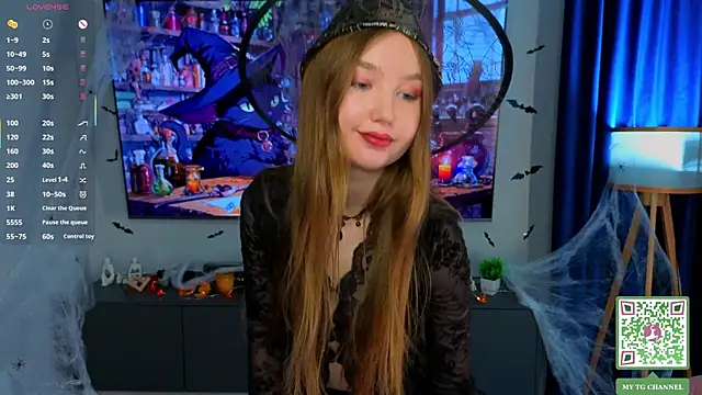 Snapshot of ElfredaTupy chatting on November 10, 2025, 7:13 pm ElfredaTupy online show from November 10, 2025, 7:13 pm