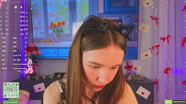 ElfredaTupy online show from March 26, 2026, 8:03 pm