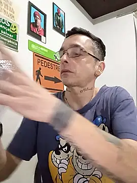 dinho carioca online show from October 22, 2025, 3:34 pm