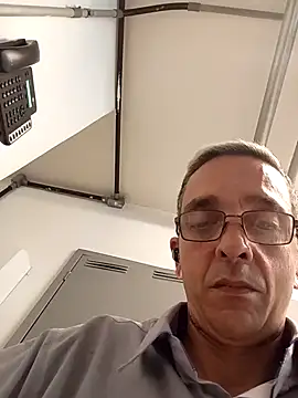 dinho carioca online show from March 6, 2026, 2:13 pm