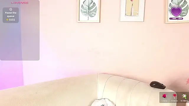 lourdes moon22 online show from January 10, 2026, 12:40 pm