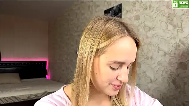 ElisabetLorney online show from October 22, 2025, 8:25 am