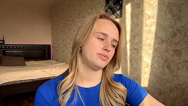 ElisabetLorney online show from November 20, 2025, 8:03 am