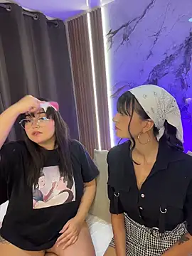 foxybunny online show from April 21, 2026, 4:30 am