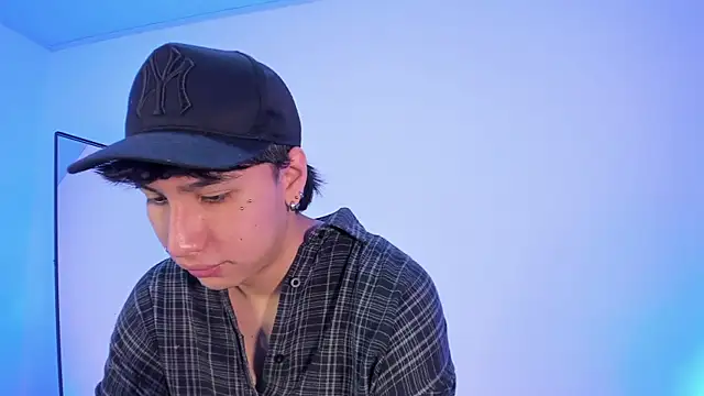 AngelFlexxx online show from September 10, 2025, 7:58 pm