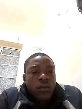 mojeemore online show from November 5, 2025, 8:09 pm