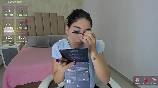 Scarlett 12 online show from February 24, 2026, 11:30 am