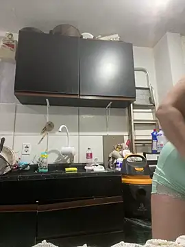 bruna438 online show from April 10, 2026, 11:53 pm