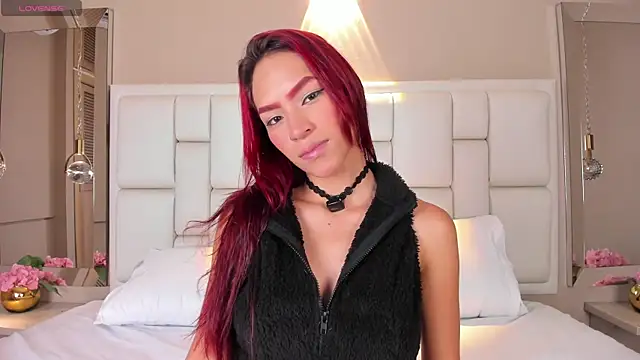 LunnaBlake online show from February 22, 2026, 4:35 am