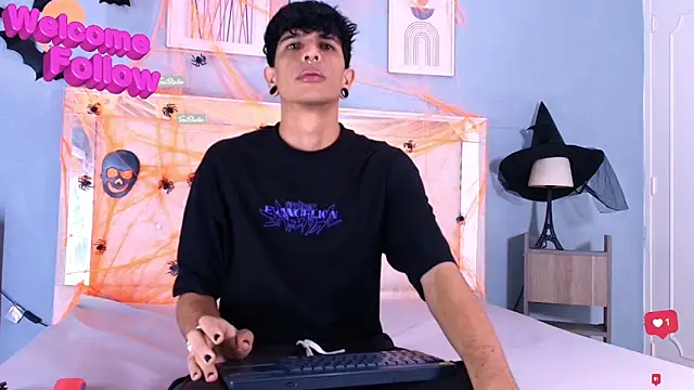 Franvill Trato online show from October 21, 2025, 5:13 pm