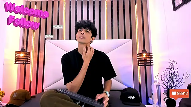 Franvill Trato online show from November 29, 2025, 7:17 pm