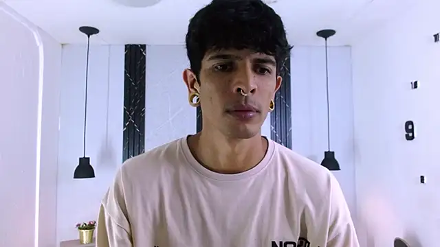 Snapshot of Franvill_Trato chatting on February 26, 2026, 7:13 pm Franvill Trato online show from February 26, 2026, 7:13 pm