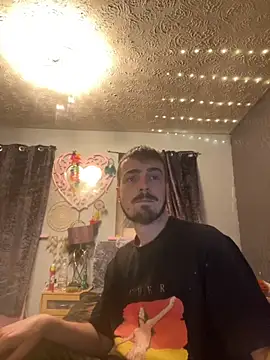 Snapshot of jaycoy22 chatting on October 6, 2025, 6:05 pm jaycoy22 online show from October 6, 2025, 6:05 pm