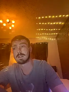 Snapshot of jaycoy22 chatting on October 8, 2025, 5:43 pm jaycoy22 online show from October 8, 2025, 5:43 pm