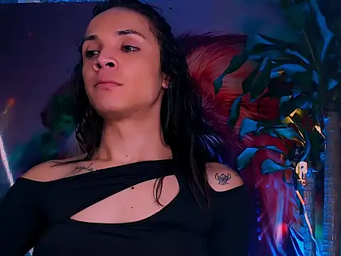 Snapshot of Cristal_Gem1 chatting on October 22, 2025, 4:35 am Cristal Gem1 online show from October 22, 2025, 4:35 am