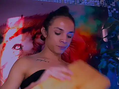 Snapshot of Cristal_Gem1 chatting on November 18, 2025, 11:58 am Cristal Gem1 online show from November 18, 2025, 11:58 am