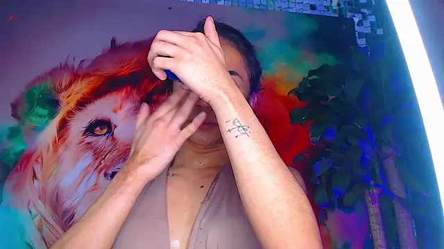 Snapshot of Cristal_Gem1 chatting on November 19, 2025, 12:16 pm Cristal Gem1 online show from November 19, 2025, 12:16 pm