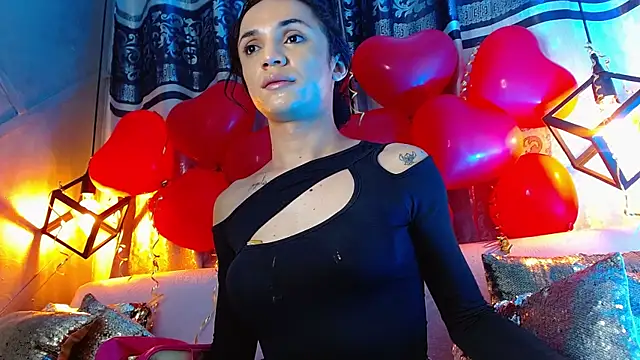 Snapshot of Cristal_Gem1 chatting on February 15, 2026, 2:08 am Cristal Gem1 online show from February 15, 2026, 2:08 am