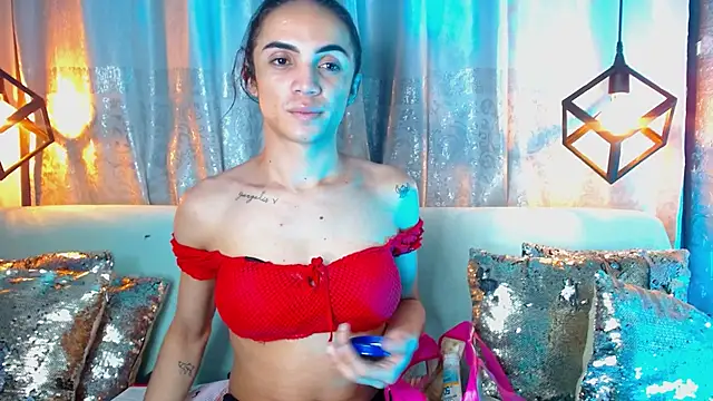 Snapshot of Cristal_Gem1 chatting on February 22, 2026, 4:35 am Cristal Gem1 online show from February 22, 2026, 4:35 am