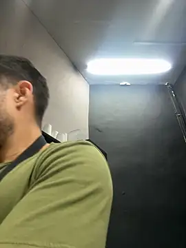 Snapshot of Darg98 chatting on September 30, 2025, 5:45 am Darg98 online show from September 30, 2025, 5:45 am