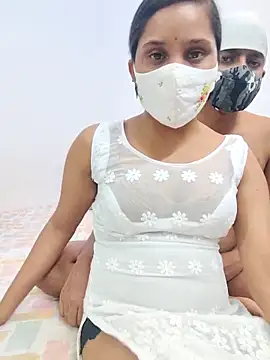 Miss Riya20 online show from April 20, 2026, 4:43 pm