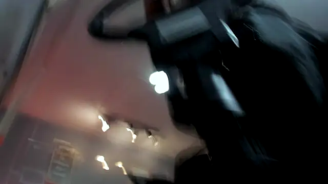 oliver mr  online show from October 28, 2025, 9:06 pm