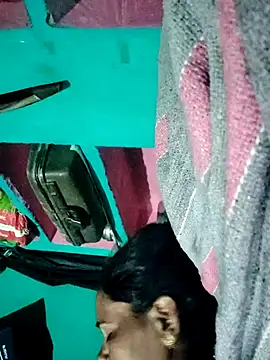 Pooja750 online show from February 24, 2026, 4:27 pm