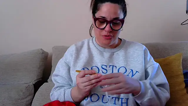 Cuquita83 online show from March 26, 2026, 8:31 am