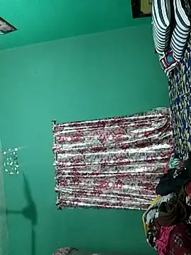 Snapshot of Moonshine07 chatting on February 4, 2026, 7:25 am Moonshine07 online show from February 4, 2026, 7:25 am