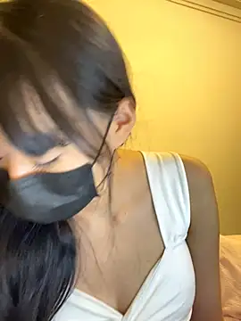 Minnie-2025 online show from September 28, 2025, 4:12 pm