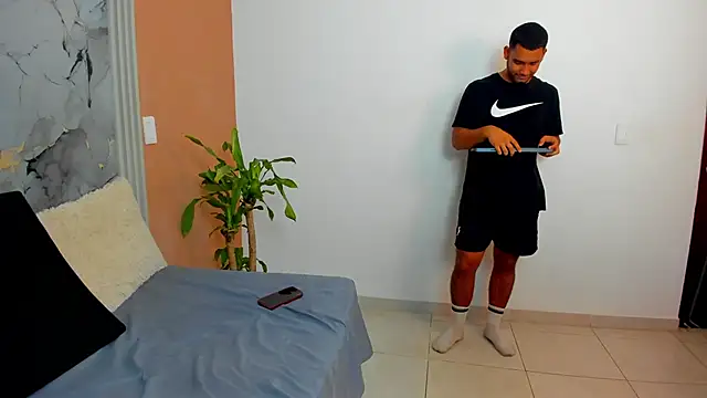  online show from October 25, 2025, 11:29 am