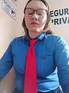 Snapshot of Hannah-colx chatting on February 2, 2026, 3:33 pm Hannah-colx online show from February 2, 2026, 3:33 pm