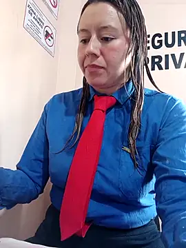 Snapshot of Hannah-colx chatting on February 28, 2026, 5:58 pm Hannah-colx online show from February 28, 2026, 5:58 pm