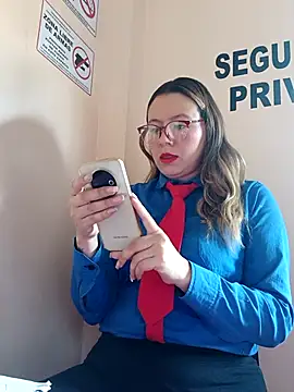 Snapshot of Hannah-colx chatting on March 2, 2026, 5:09 pm Hannah-colx online show from March 2, 2026, 5:09 pm