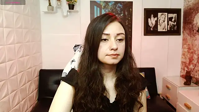 Eva Roussell online show from February 2, 2026, 2:38 pm