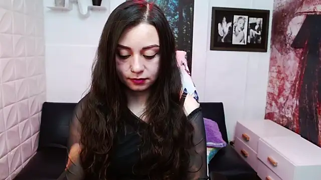 Eva Roussell online show from March 3, 2026, 2:34 pm