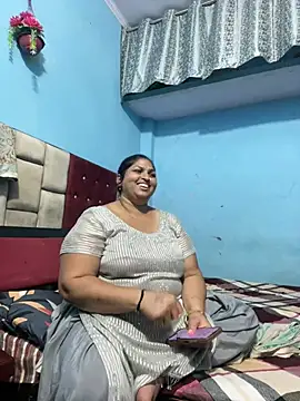 hotymarry online show from June 2, 2026, 9:11 am