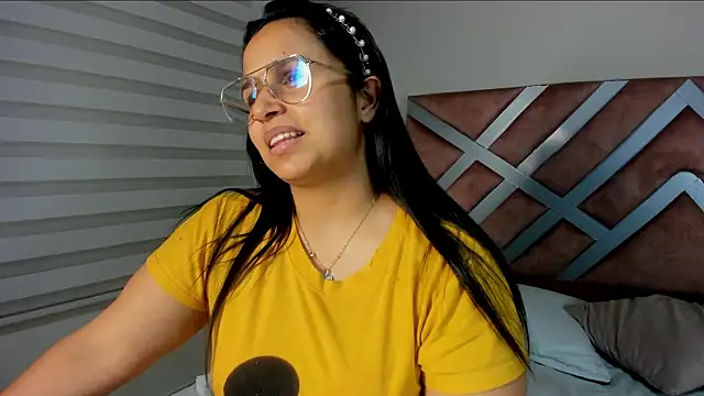  adahara queen online show from October 20, 2025, 5:41 am