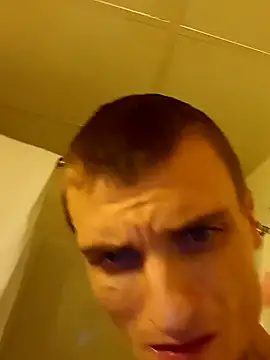 Snapshot of jizzyglizzy92 chatting on February 10, 2026, 4:16 am jizzyglizzy92 online show from February 10, 2026, 4:16 am