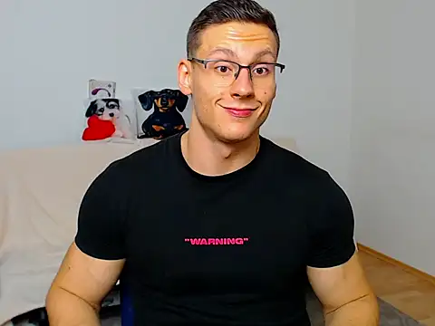 ZeinMiracles online show from September 17, 2025, 7:26 pm