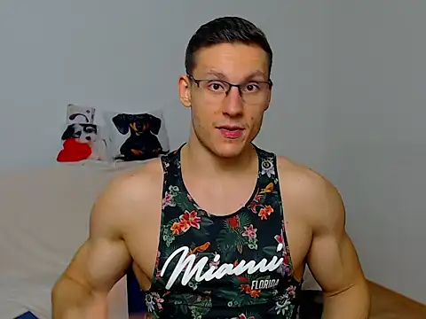 ZeinMiracles online show from September 28, 2025, 6:35 pm