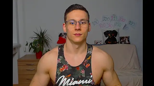 ZeinMiracles online show from January 10, 2026, 6:42 pm