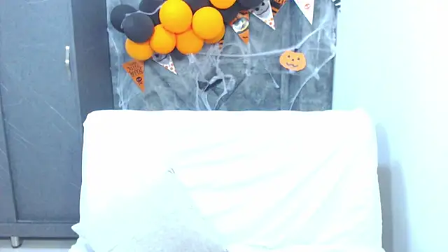 Snapshot of Andy_22cm chatting on November 1, 2025, 3:47 pm Andy 22cm online show from November 1, 2025, 3:47 pm