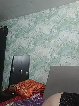 MayaLuna1 online show from November 4, 2025, 4:50 pm