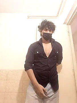 Snapshot of Goodmens5 chatting on October 7, 2025, 9:17 am Goodmens5 online show from October 7, 2025, 9:17 am