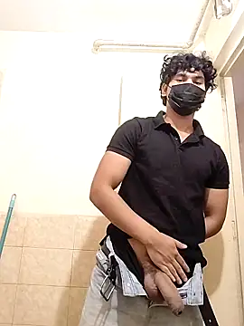 Snapshot of Goodmens5 chatting on October 31, 2025, 8:59 am Goodmens5 online show from October 31, 2025, 8:59 am