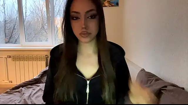 Leaf Unto online show from November 8, 2025, 12:16 pm